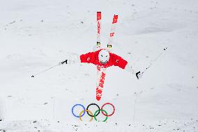 (XHTP)(BEIJING2022)CHINA-ZHANGJIAKOU-OLYMPIC WINTER GAMES-FREESTYLE SKIING-WOMEN'S MOGULS (CN)