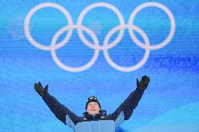 (BEIJING2022)CHINA-ZHANGJIAKOU-OLYMPIC WINTER GAMES-AWARDING CEREMONY (CN)