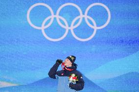 (BEIJING2022)CHINA-ZHANGJIAKOU-OLYMPIC WINTER GAMES-AWARDING CEREMONY (CN)