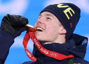 (BEIJING2022)CHINA-ZHANGJIAKOU-OLYMPIC WINTER GAMES-AWARDING CEREMONY (CN)