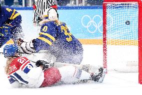 (BEIJING2022) CHINA-BEIJING-OLYMPIC WINTER GAMES-ICE HOCKEY-WOMEN'S PRELIMINARY-CZE-SWE(CN)