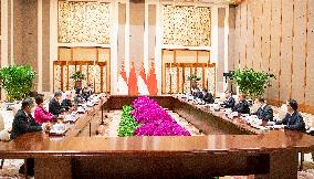 CHINA-BEIJING-LI KEQIANG-SINGAPOREAN PRESIDENT-MEETING (CN)