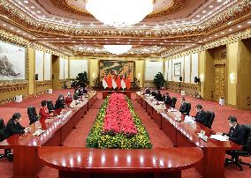 CHINA-BEIJING-XI JINPING-SINGAPOREAN PRESIDENT-MEETING (CN)