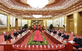 CHINA-BEIJING-XI JINPING-PAKISTANI PRIME MINISTER-MEETING (CN)
