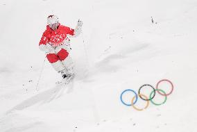 (BEIJING2022) CHINA-ZHANGJIAKOU-OLYMPIC WINTER GAMES-FREESTYLE SKIING-MEN'S MOGULS FINAL (CN)