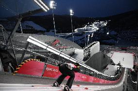 (BEIJING2022) CHINA-ZHANGJIAKOU-OLYMPIC WINTER GAMES-SKI JUMPING (CN)