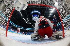 (BEIJING2022)CHINA-BEIJING-OLYMPIC WINTER GAMES-ICE HOCKEY-WOMEN'S PRELIMINARY-USA VS ROC (CN)