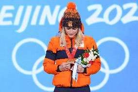 (BEIJING2022)CHINA-BEIJING-OLYMPIC WINTER GAMES-AWARDING CEREMONY (CN)