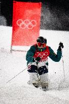 (BEIJING2022)CHINA-ZHANGJIAKOU-OLYMPIC WINTER GAMES-FREESTYLE SKIING-WOMEN'S MOGULS (CN)