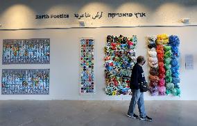 MIDEAST-JERUSALEM-EXHIBITION-EARTH POETICA