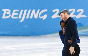 (BEIJING2022)CHINA-BEIJING-OLYMPIC WINTER GAMES-FIGURE SKATING-TEAM EVENT-PAIRS-FREE SKATING (CN)