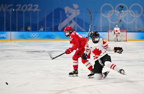 (BEIJING2022)CHINA-BEIJING-OLYMPIC WINTER GAMES-ICE HOCKEY-WOMEN'S PRELIMINARY-ROC VS CANADA (CN)