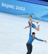 (BEIJING2022)CHINA-BEIJING-OLYMPIC WINTER GAMES-FIGURE SKATING-TEAM EVENT-PAIRS-FREE SKATING (CN)