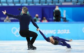 (XHTP)(BEIJING2022)CHINA-BEIJING-FIGURE SKATING-TEAM EVENT-PAIRS-FREE SKATING (CN)