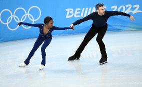 (BEIJING2022)CHINA-BEIJING-FIGURE SKATING-TEAM EVENT-PAIRS-FREE SKATING (CN)