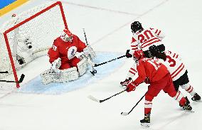 (XHTP)(BEIJING2022)CHINA-BEIJING-OLYMPIC WINTER GAMES-ICE HOCKEY-WOMEN'S PRELIMINARY-CANADA VS ROC (CN)