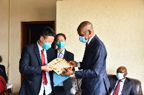 CAMEROON-MBALMAYO-CHINESE MEDICAL TEAM-FAREWELL CEREMONY
