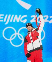 (BEIJING2022)CHINA-ZHANGJIAKOU-OLYMPIC WINTER GAMES-AWARDING CEREMONY (CN)