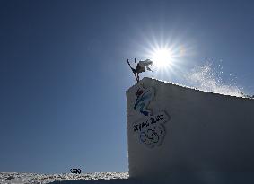 (XHTP)(BEIJING2022)CHINA-BEIJING-OLYMPIC WINTER GAMES-WOMEN'S FREESKI BIG AIR-FINAL (CN)