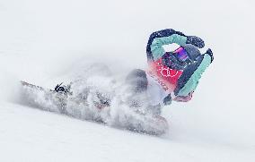 (BEIJING2022)CHINA-ZHANGJIAKOU-OLYMPIC WINTER GAMES-WOMEN'S SNOWBOARD HALFPIPE-QUALIFICATION (CN)