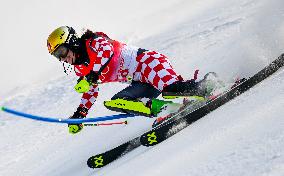 (BEIJING2022)CHINA-BEIJING-OLYMPIC WINTER GAMES-ALPINE SKIING-WOMEN'S SLALOM (CN)