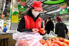 CHINA-GUANGXI-DEBAO-COVID-19-MARKET SUPPLIES (CN)