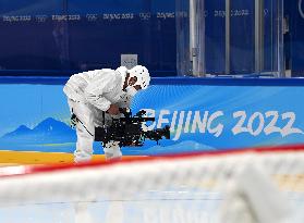(BEIJING2022)CHINA-BEIJING-OLYMPIC WINTER GAMES-CAMERAMAN IN SKATING BOOTS (CN)