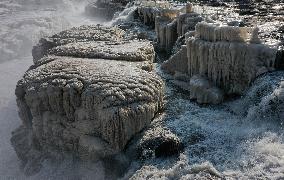 #CHINA-SHANXI-HUKOU WATERFALL (CN)