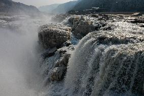 #CHINA-SHANXI-HUKOU WATERFALL (CN)