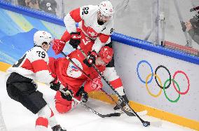 (BEIJING2022)CHINA-BEIJING-OLYMPIC WINTER GAMES-ICE HOCKEY-MEN'S PRELIMINARY- ROC VS  SUI(CN)