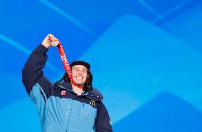 (BEIJING2022)CHINA-BEIJING-OLYMPIC WINTER GAMES-AWARDING CEREMONY (CN)