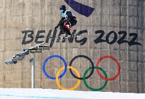 (BEIJING2022)CHINA-BEIJING-OLYMPIC WINTER GAMES-FREESTYLE SKIING-MEN'S FREESKI BIG AIR-FINAL (CN)