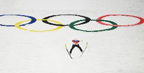 (BEIJING2022) CHINA-ZHANGJIAKOU-OLYMPIC WINTER GAMES-SKI JUMPING-LH-QUALIFICATION (CN)