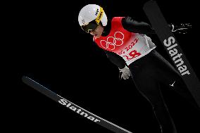 (BEIJING2022) CHINA-ZHANGJIAKOU-OLYMPIC WINTER GAMES-SKI JUMPING-LH (CN)