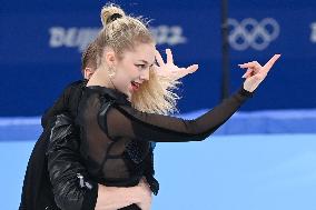 (BEIJING2022)CHINA-BEIJING-OLYMPIC WINTER GAMES-FIGURE SKATING-ICE DANCE-RHYTHM DANCE (CN)