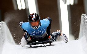 (BEIJING2022)CHINA-BEIJING-OLYMPIC WINTER GAMES-AMERICAN SAMOA-FLAG-BEARER-SKELETON (CN)