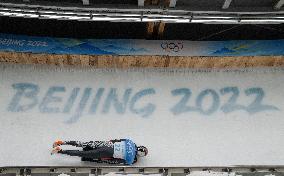 (BEIJING2022)CHINA-BEIJING-OLYMPIC WINTER GAMES-AMERICAN SAMOA-FLAG-BEARER-SKELETON (CN)