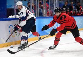 (BEIJING2022)CHINA-BEIJING-OLYMPIC WINTER GAMES-ICE HOCKEY-MEN'S PRELIMINARY-USA VS CAN(CN)