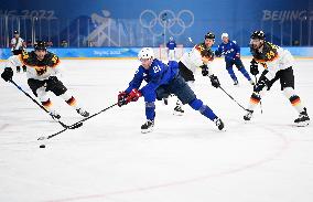 (BEIJING2022)CHINA-BEIJING-OLYMPIC WINTER GAMES-ICE HOCKEY-MEN'S PRELIMINARY-USA VS GER(CN)