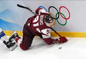 (BEIJING2022)CHINA-BEIJING-OLYMPIC WINTER GAMES-ICE HOCKEY-MEN'S PRELIMINARY-LAT VS FIN (CN)