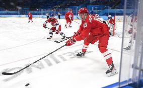 (BEIJING2022)CHINA-BEIJING-OLYMPIC WINTER GAMES-ICE HOCKEY-MEN'S PRELIMINARY-CZE VS ROC(CN)