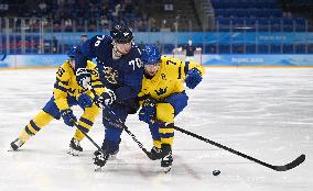 (BEIJING2022)CHINA-BEIJING-OLYMPIC WINTER GAMES-ICE HOCKEY-MEN'S PRELIMINARY-FIN VS SWE(CN)