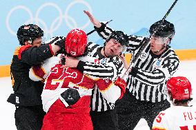 (BEIJING2022)CHINA-BEIJING-OLYMPIC WINTER GAMES-ICE HOCKEY-MEN'S PRELIMINARY-GER VS CHN(CN)