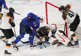 (BEIJING2022)CHINA-BEIJING-OLYMPIC WINTER GAMES-ICE HOCKEY-MEN'S PRELIMINARY-USA VS GER(CN)