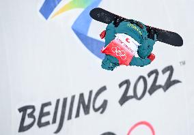 (BEIJING2022)CHINA-ZHANGJIAKOU-OLYMPIC WINTER GAMES-MEN'S SNOWBOARD HALFPIPE-FINAL (CN)