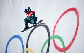 (BEIJING2022)CHINA-ZHANGJIAKOU-OLYMPIC WINTER GAMES-MEN'S SNOWBOARD HALFPIPE-FINAL (CN)