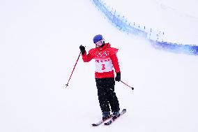 (BEIJING2022)CHINA-ZHANGJIAKOU-OLYMPIC WINTER GAMES-WOMEN'S FREESKI SLOPSTYLE QULAIFICATION-CALLING OFF (CN)