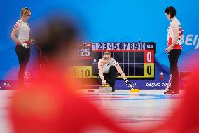 (XHTP)(BEIJING2022)CHINA-BEIJING-WINTER OLYMPIC GAMES-CURLING-WOMEN'S ROUND ROBIN-CHN vs SUI (CN)