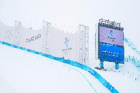 (XHTP)(BEIJING2022)CHINA-ZHANGJIAKOU-OLYMPIC WINTER GAMES-WOMEN'S FREESKI SLOPSTYLE QULAIFICATION-CALLING OFF .....