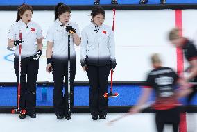 (XHTP)(BEIJING2022)CHINA-BEIJING-OLYMPIC WINTER GAMES-CURLING-WOMEN'S ROUND ROBIN SESSION-CHN VS DEN (CN)